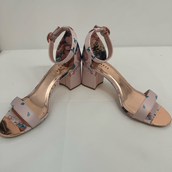 NWOB Ted Baker Manyah Printed Block Heeled Sandals Size 10.5 Ankle Strap New - Picture 7 of 8
